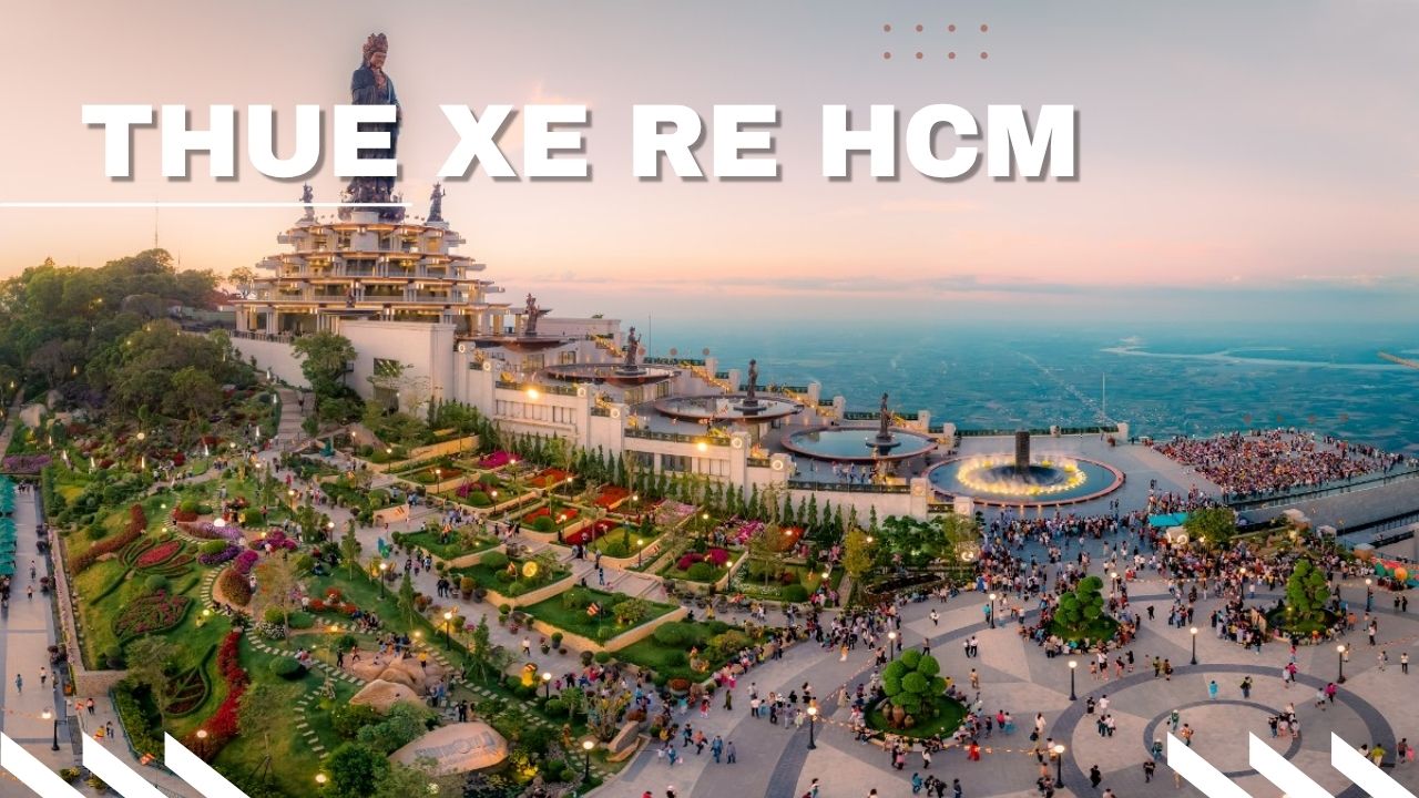 Xe Limousine 9 chỗ đời mới đỗ tại khu vực cáp treo, minh họa dịch vụ Thuê Xe Đi Núi Bà Đen cao cấp, thoải mái cho gia đình.