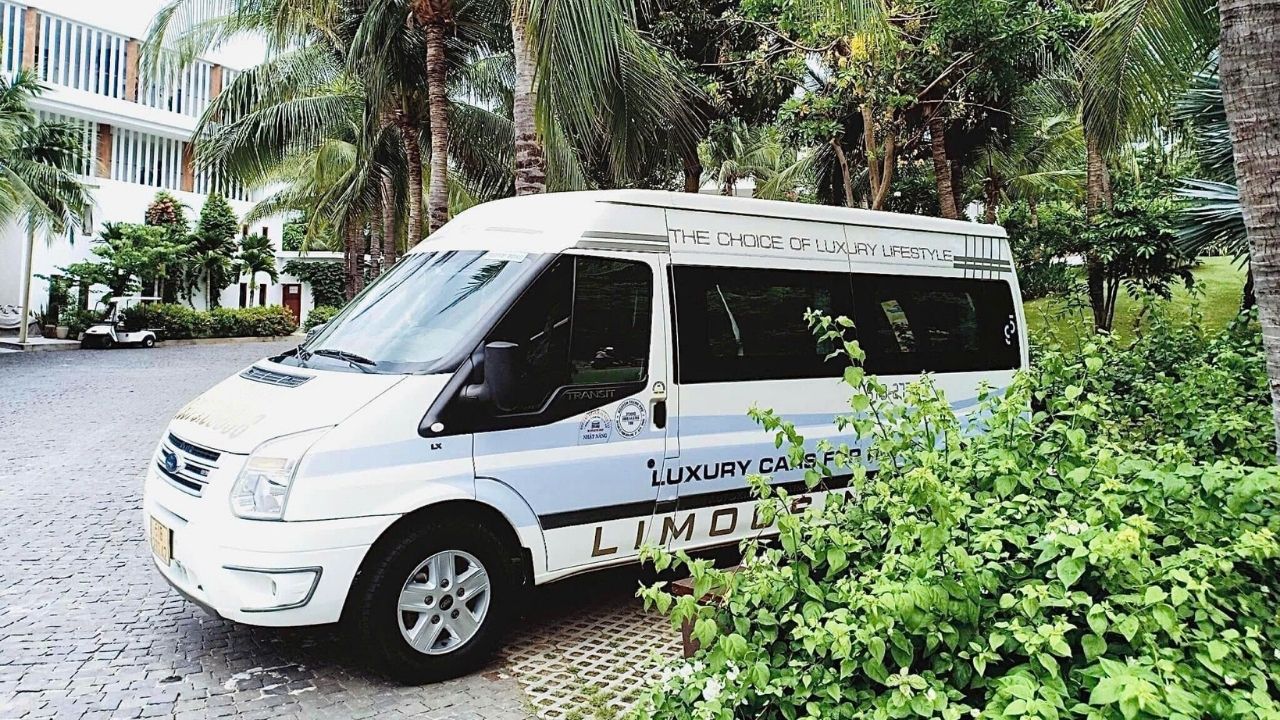 Thuê xe 16 chỗ có tài xế