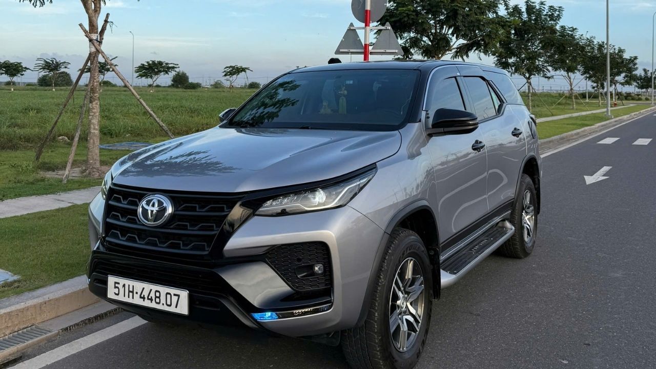 Thuê xe 7 chỗ có tài xế