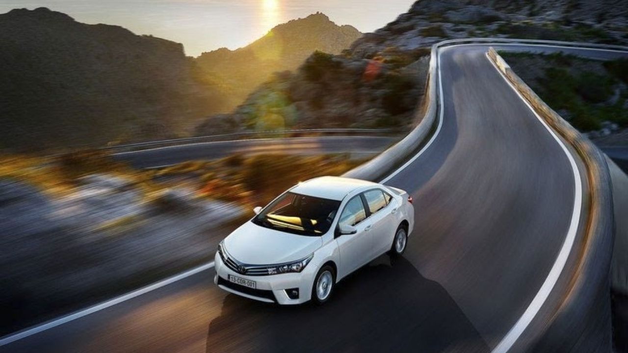 Thuê xe 4 chỗ có tài xế